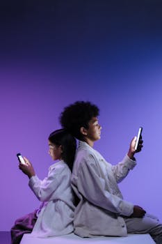 Foldable vs Traditional Smartphones: Which Should You Buy?